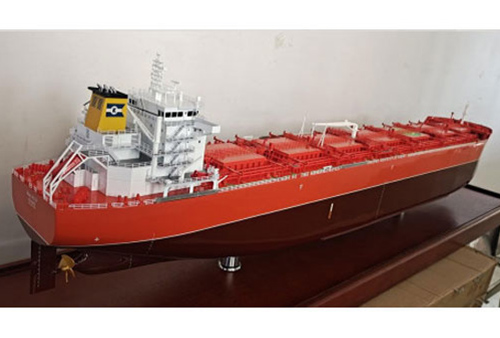 Dry-liquid-distribution integrated chemical combination ship